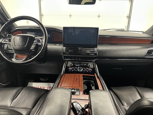 2024 Lincoln Navigator Premiere Image 16 of 41