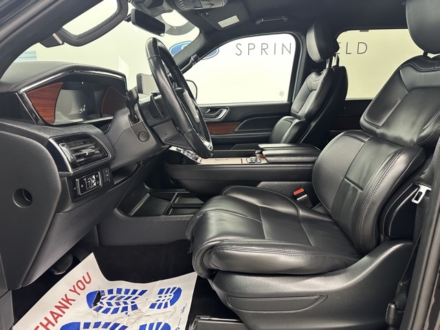 2024 Lincoln Navigator Premiere Image 15 of 41