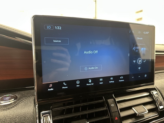 2024 Lincoln Navigator Premiere Image 20 of 41