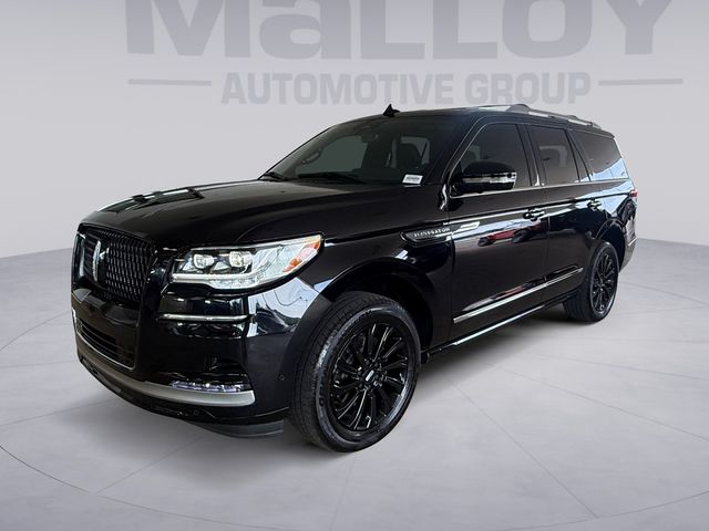 2024 Lincoln Navigator Premiere Image 1 of 26