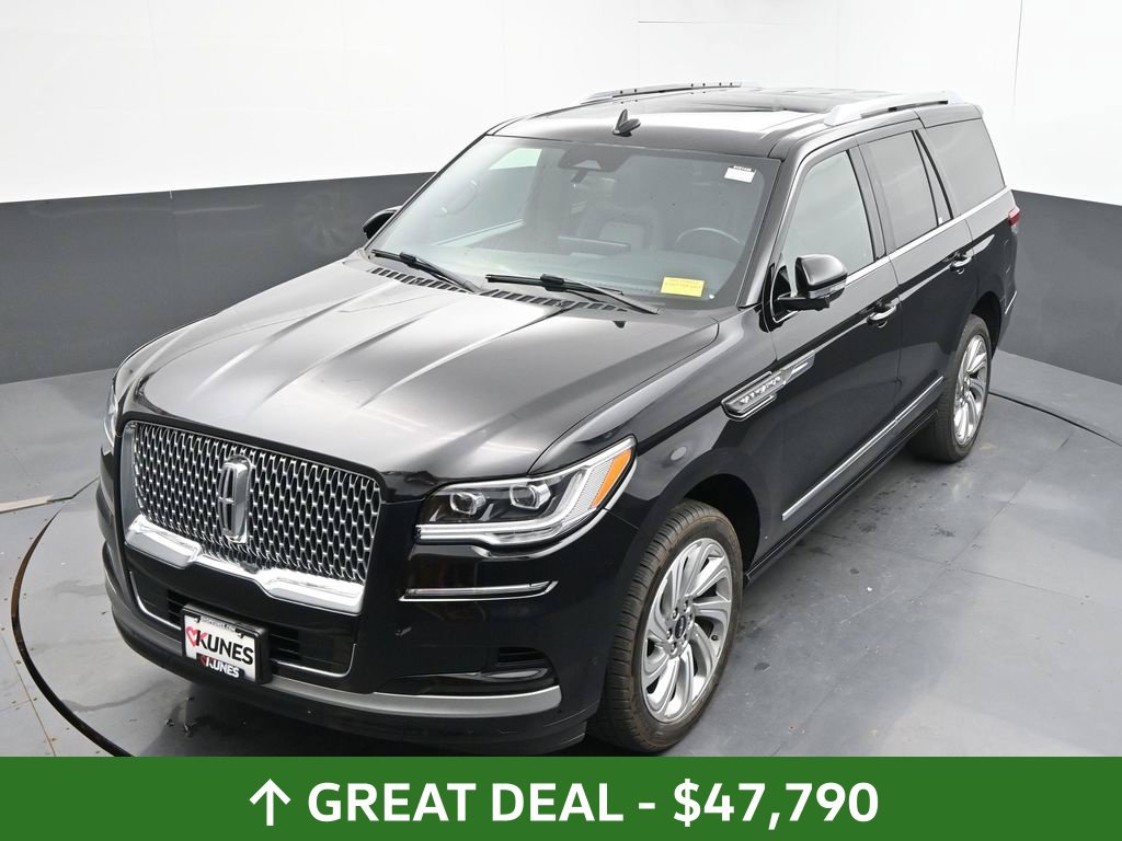 2024 Lincoln Navigator Premiere Image 3 of 51