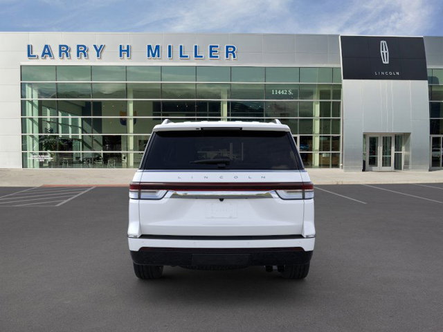 Vehicle image 5 of 23