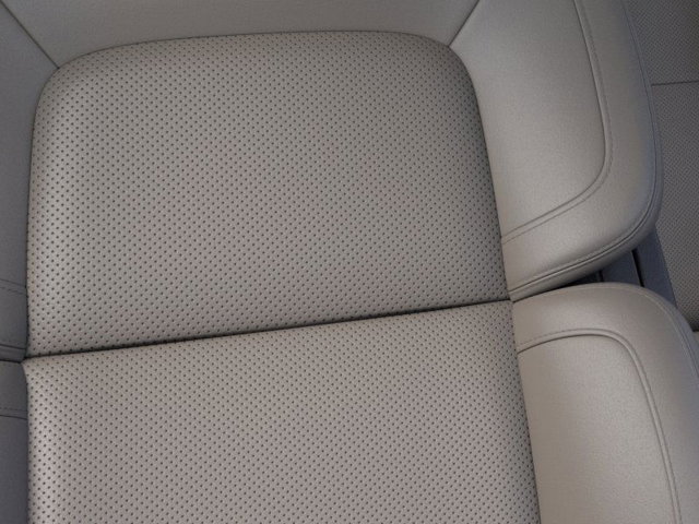 Vehicle image 16 of 23