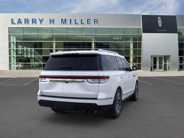 Vehicle image 8 of 23