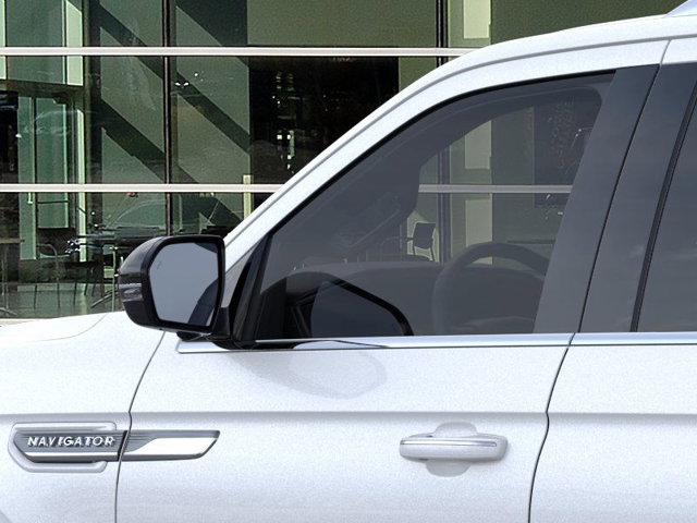 Vehicle image 20 of 23