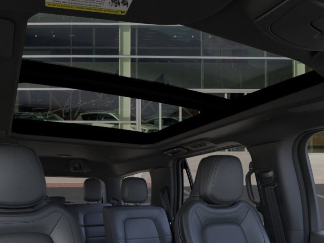 Vehicle image 22 of 23