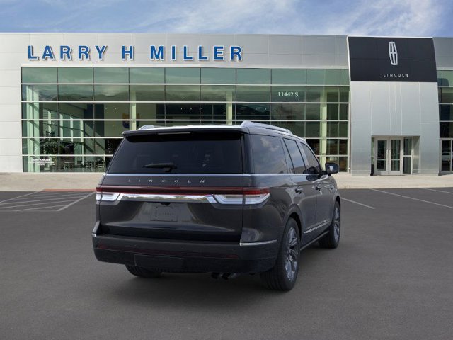 Vehicle image 8 of 23