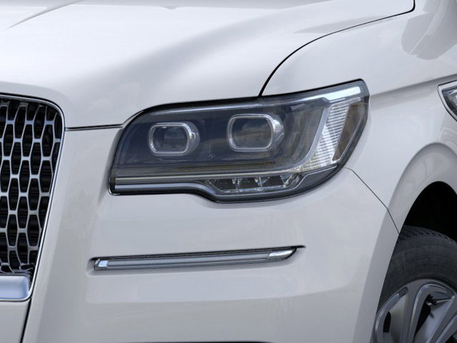 Vehicle image 18 of 23