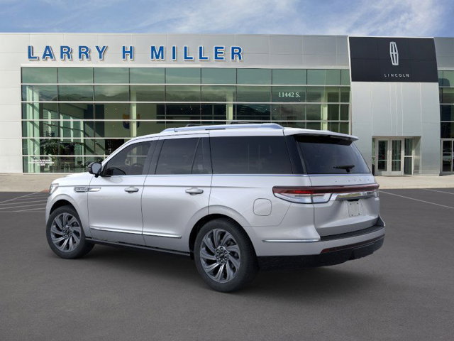 Vehicle image 4 of 23