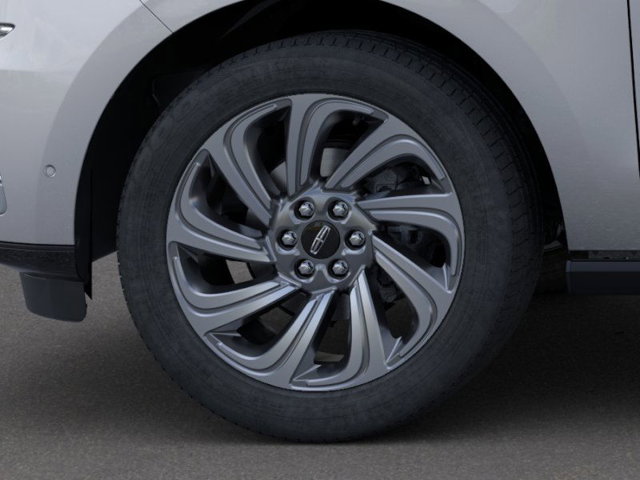 Vehicle image 19 of 23