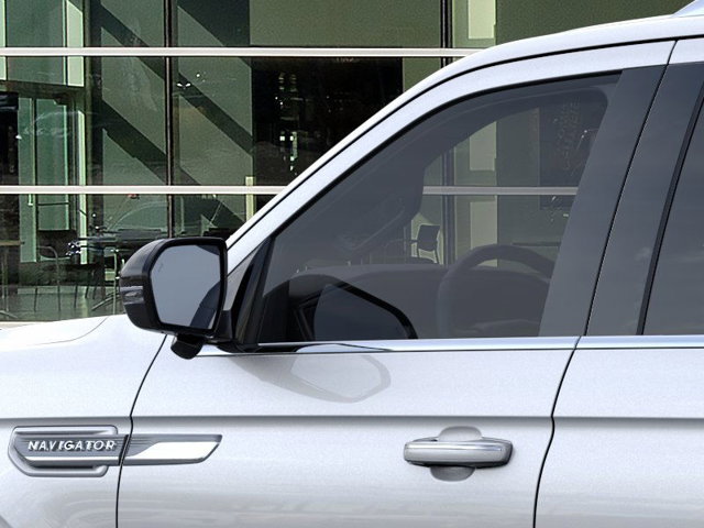 Vehicle image 20 of 23