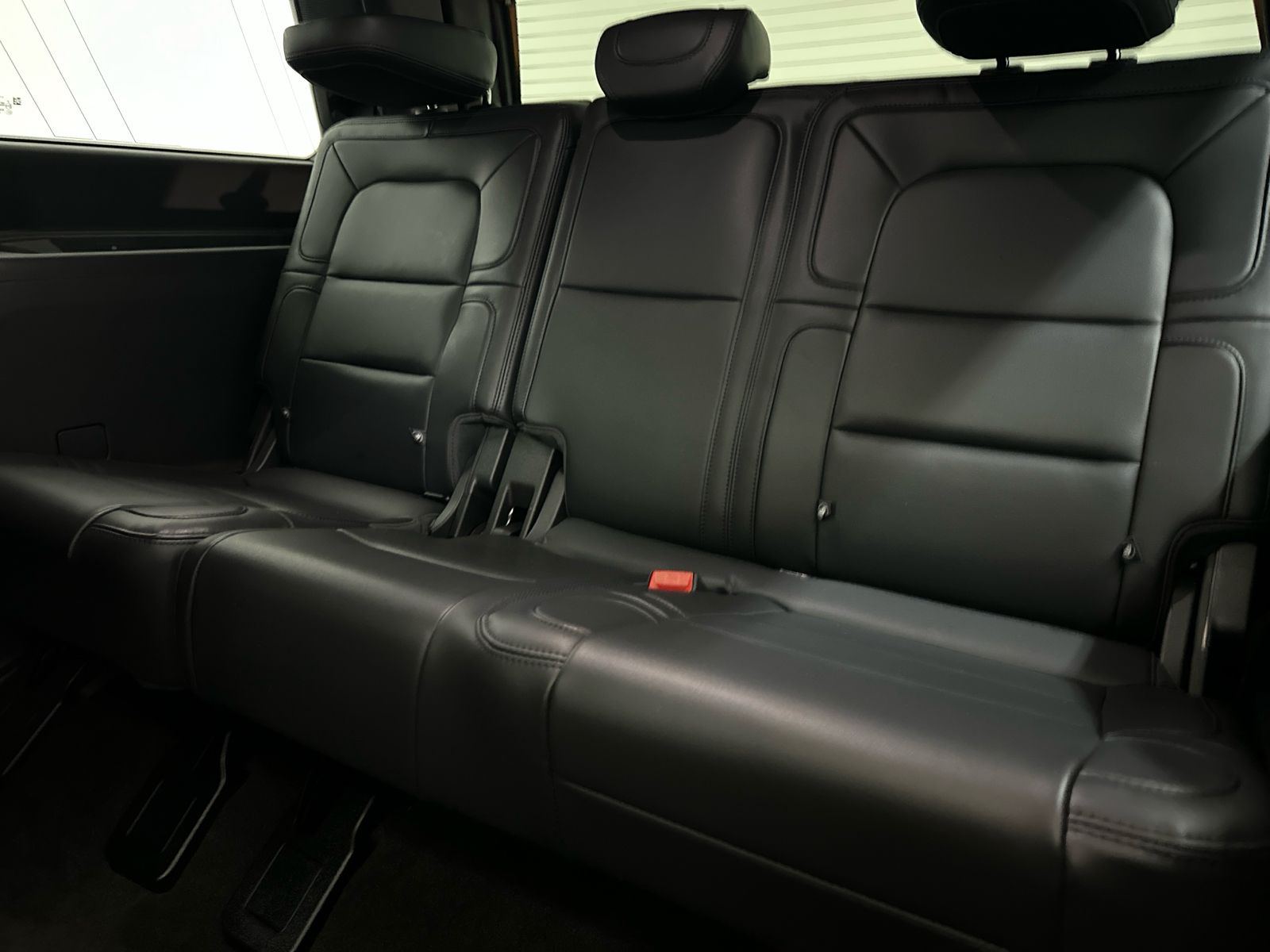 2024 Lincoln Navigator Reserve Image 8 of 40