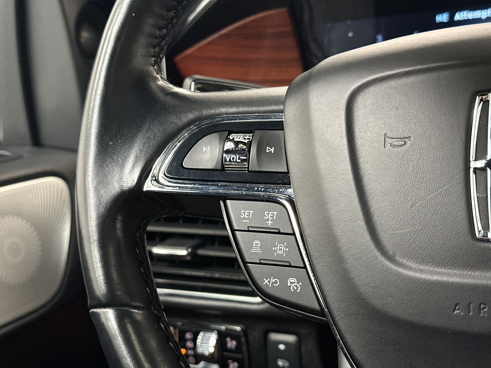 2024 Lincoln Navigator Reserve Image 29 of 40