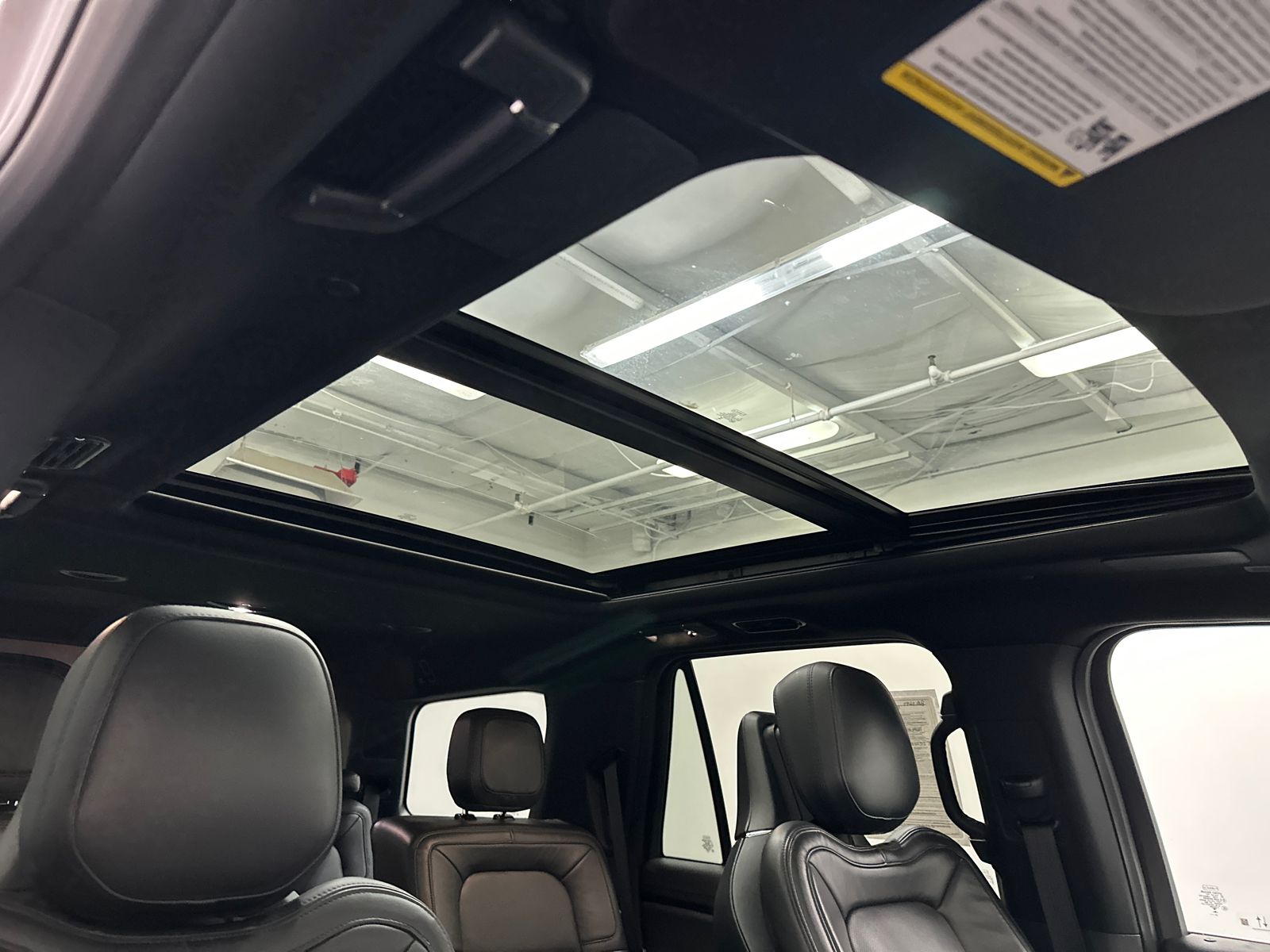 2024 Lincoln Navigator Reserve Image 39 of 40