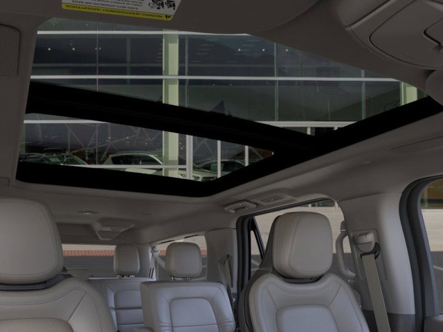 Vehicle image 22 of 23