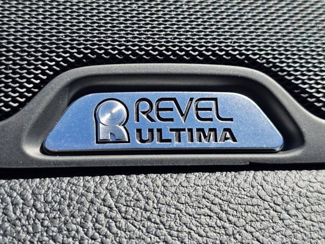 Vehicle image 13 of 40
