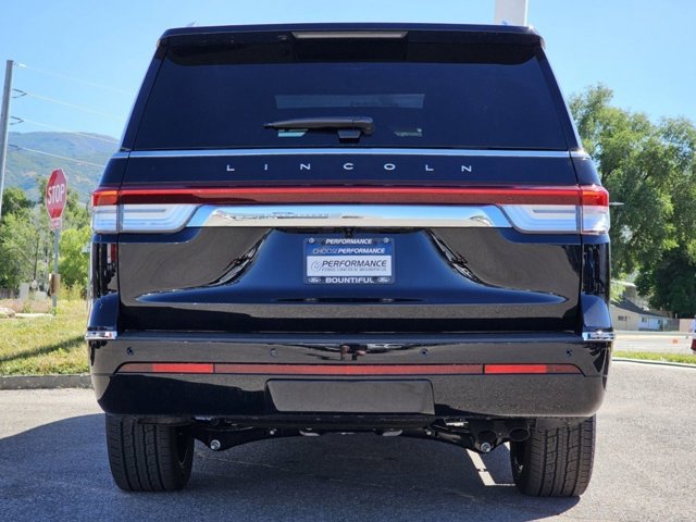 Vehicle image 20 of 40