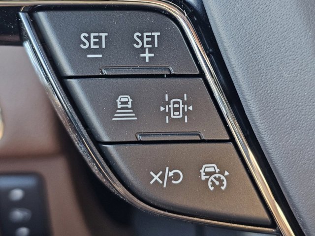 Vehicle image 36 of 40