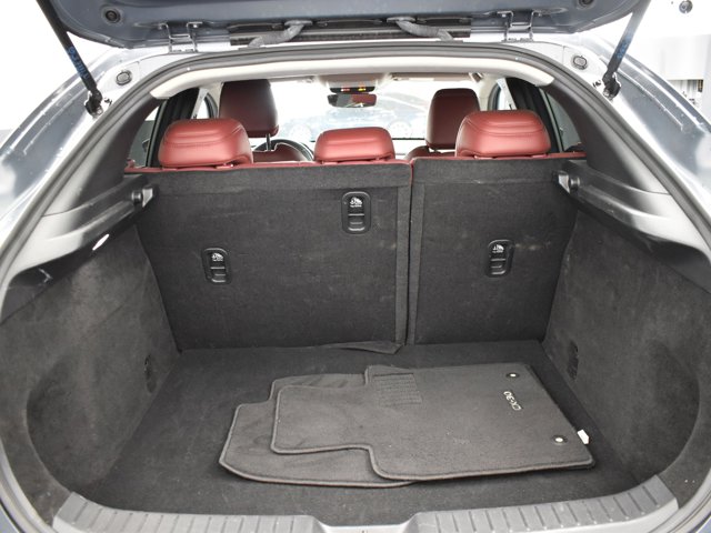 2024 Mazda CX-30 2.5 S Carbon Edition Image 17 of 34