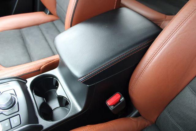 Vehicle image 20 of 41