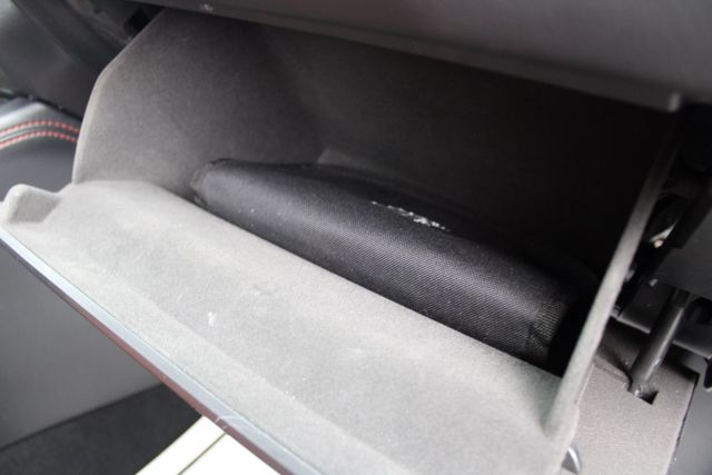 Vehicle image 33 of 41