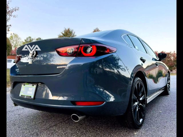2024 Mazda Mazda3 Sedan 2.5 S Carbon Edition Image 8 of 33