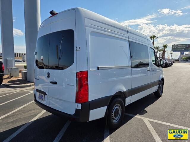 Vehicle image 5 of 23