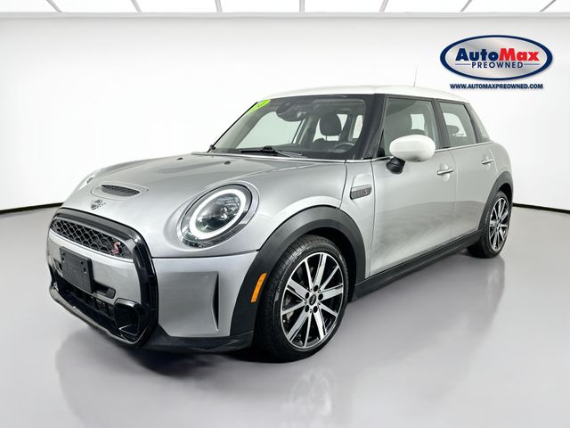 2024 MINI Cooper Hardtop S Image 1 of 32