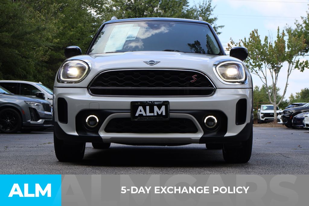2024 MINI Cooper Countryman S Image 2 of 41