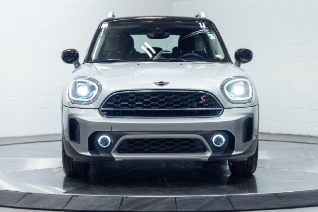 2024 MINI Cooper Countryman S Image 2 of 27