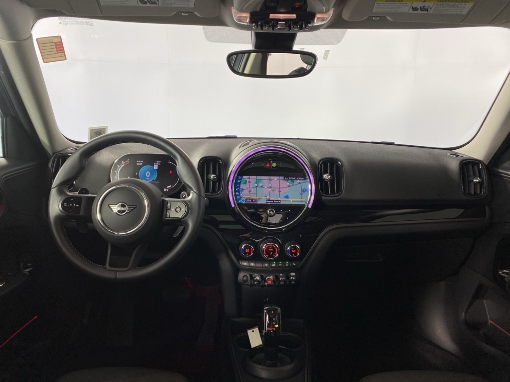 Vehicle image 14 of 23