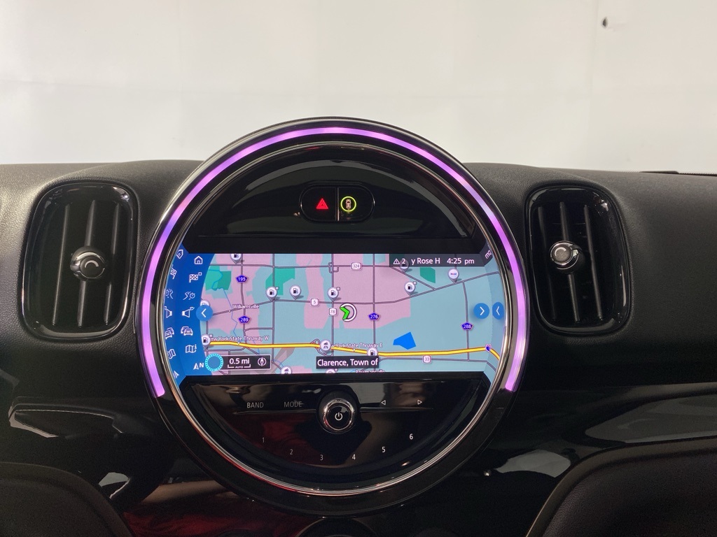 Vehicle image 20 of 23
