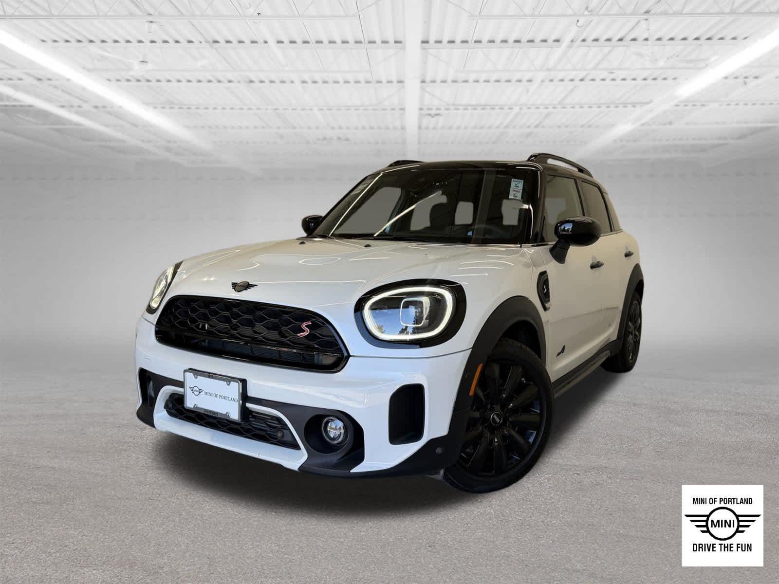 2024 MINI Cooper Countryman S Image 1 of 26