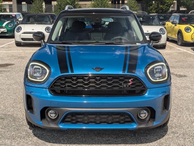 2024 MINI Cooper Countryman S Image 2 of 27