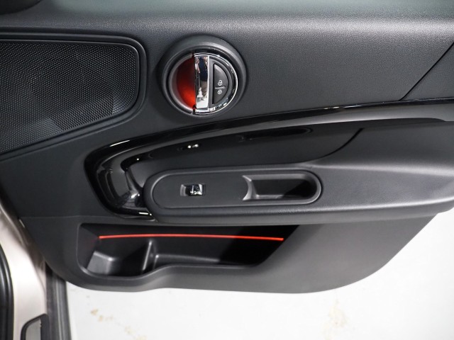Vehicle image 61 of 61