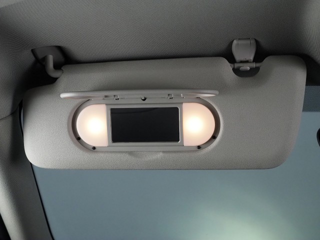 Vehicle image 45 of 61