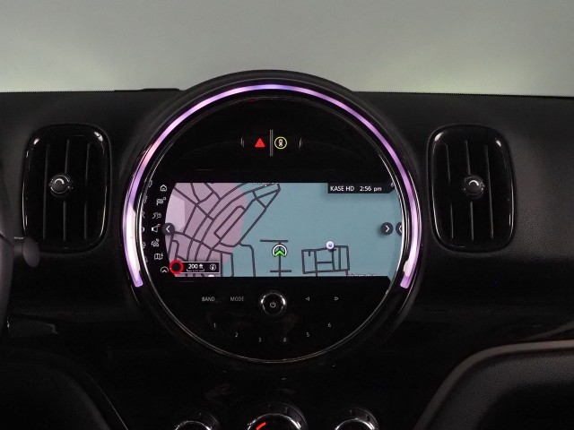 Vehicle image 36 of 61