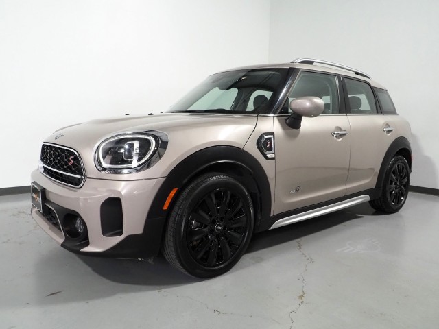 Vehicle image 1 of 61