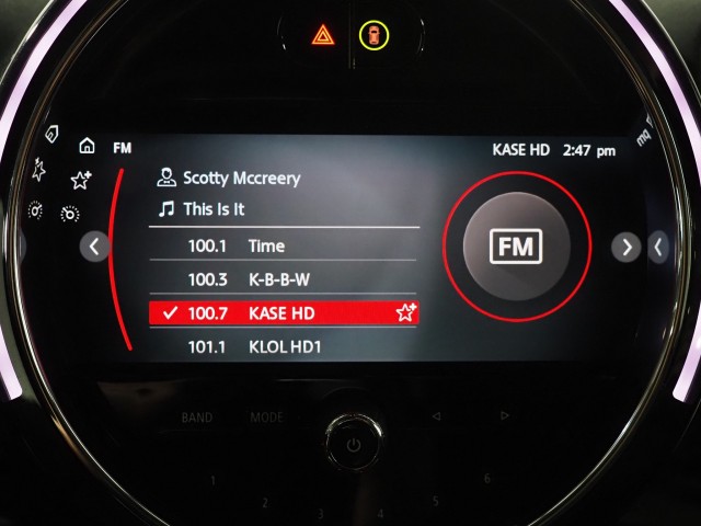 Vehicle image 60 of 61