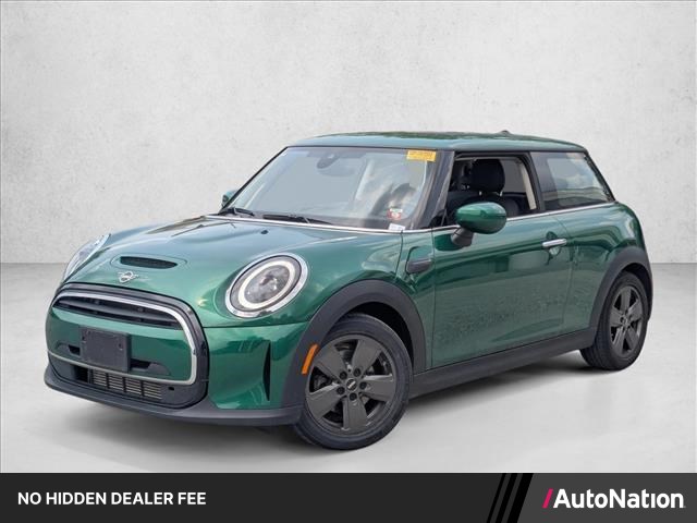 2024 MINI Cooper Hardtop Base Image 1 of 24