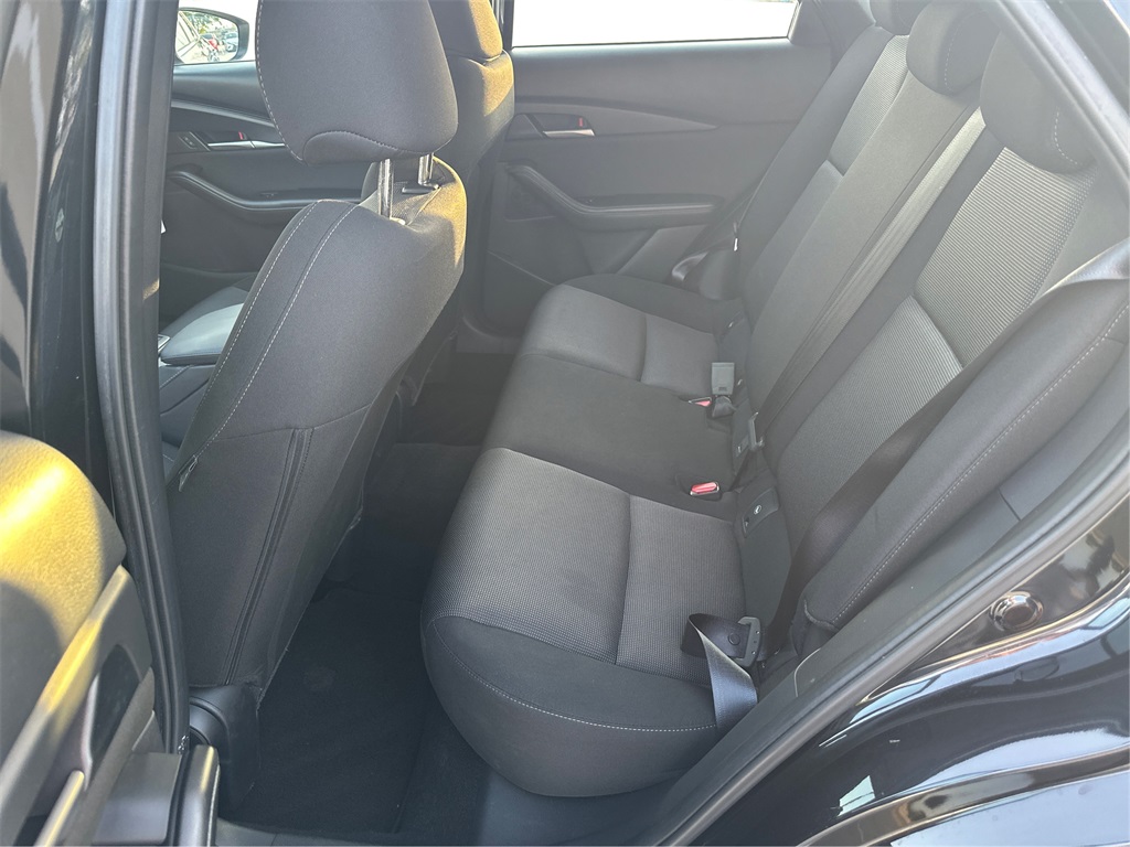 Vehicle image 12 of 20