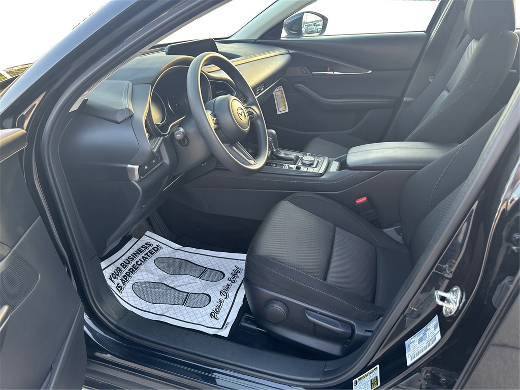 Vehicle image 14 of 20