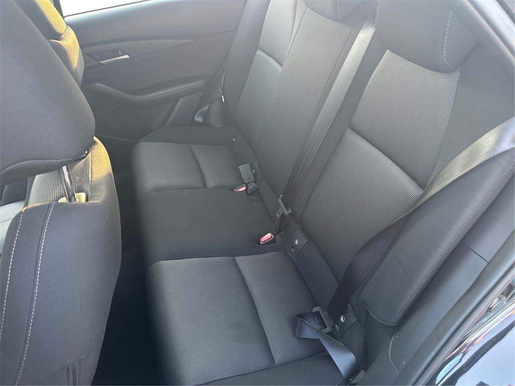 Vehicle image 11 of 20