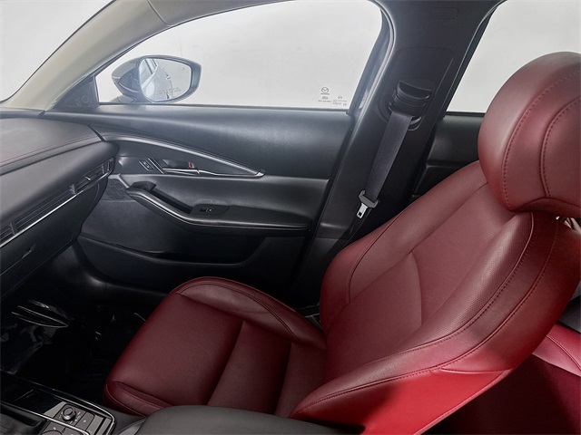 2024 Mazda CX-30 2.5 S Carbon Edition Image 13 of 30