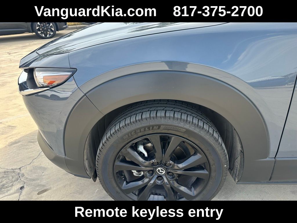 2024 Mazda CX-30 2.5 S Carbon Edition Image 10 of 29