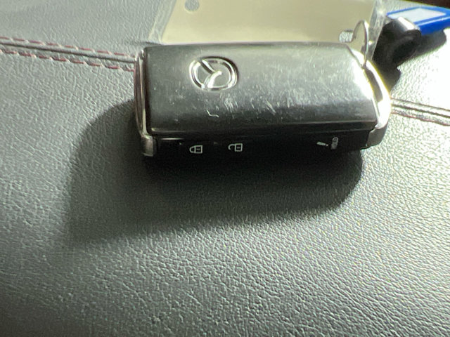 2024 Mazda CX-30 2.5 S Carbon Edition Image 25 of 33