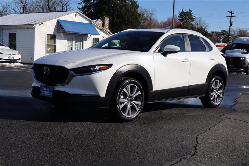 2024 Mazda CX-30 2.5 S Preferred Package Image 2 of 37