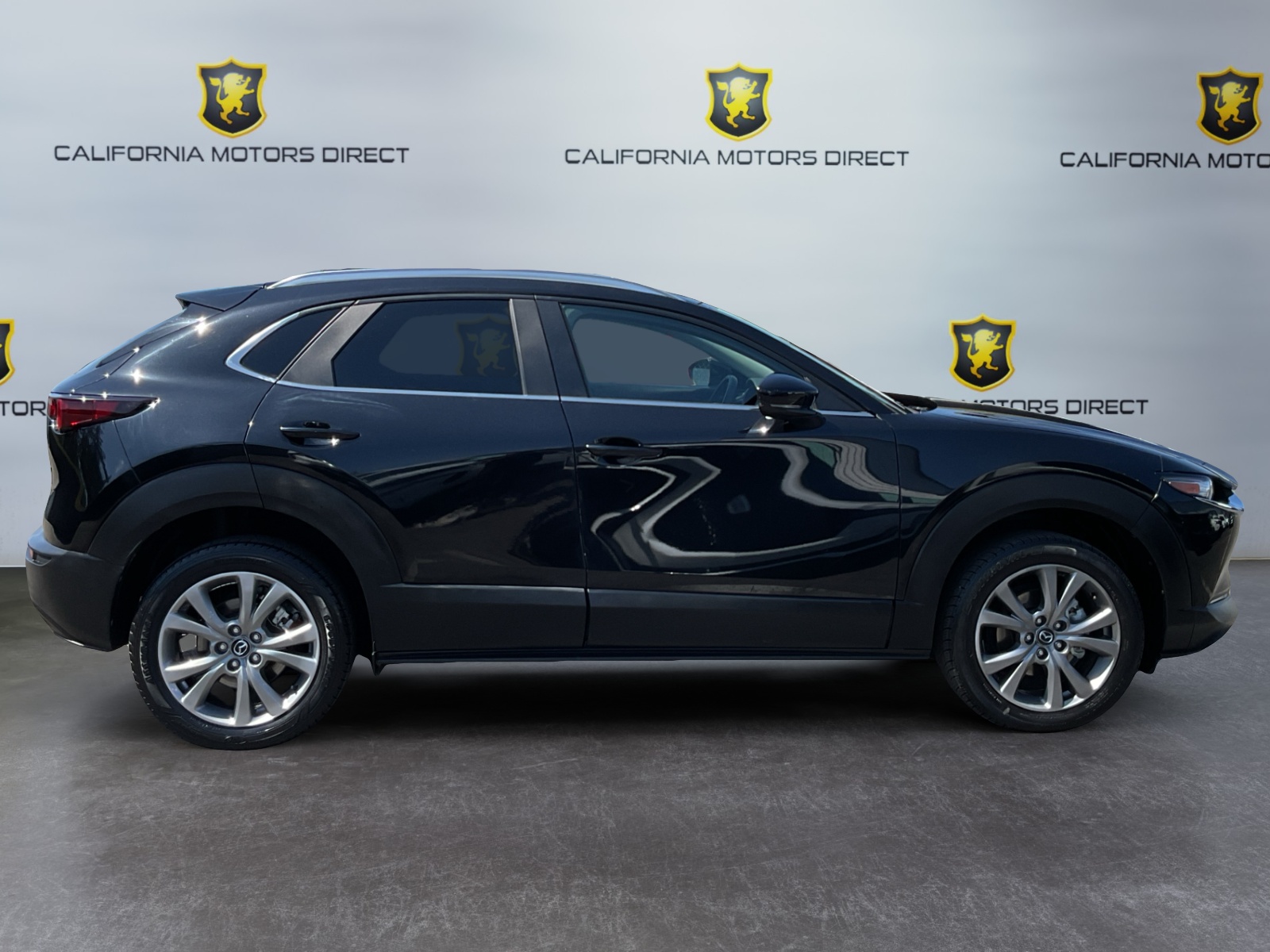 2024 Mazda CX-30 2.5 S Preferred Package Image 2 of 18