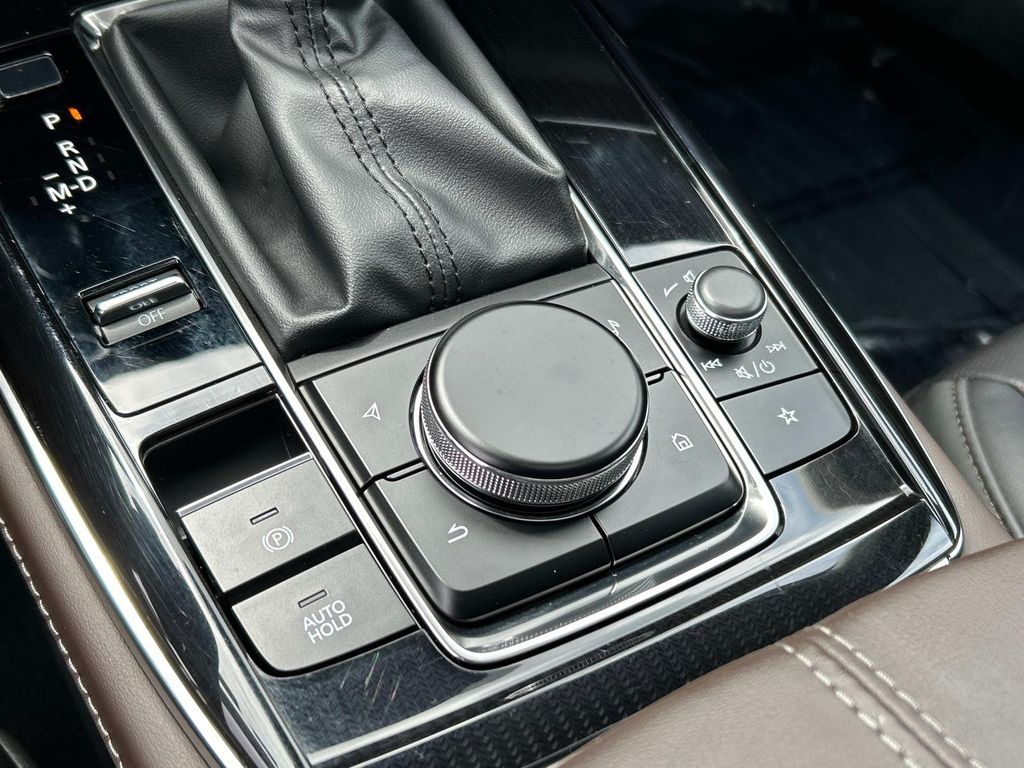 2024 Mazda CX-30 2.5 S Premium Package Image 18 of 30