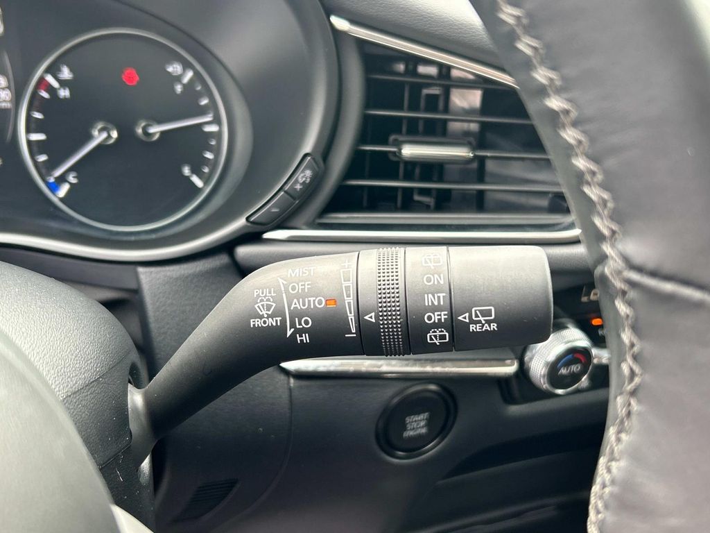 2024 Mazda CX-30 2.5 S Premium Package Image 24 of 30